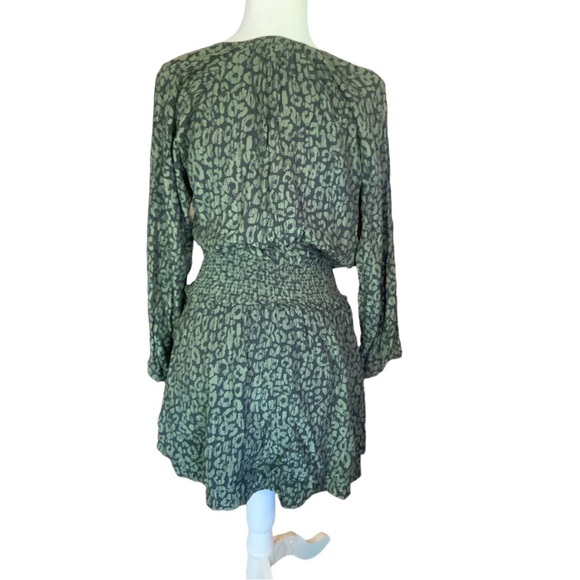 Rails Jasmine Olive Batik Cheetah long sleeve smocked waist dress Size S - Picture 2 of 11